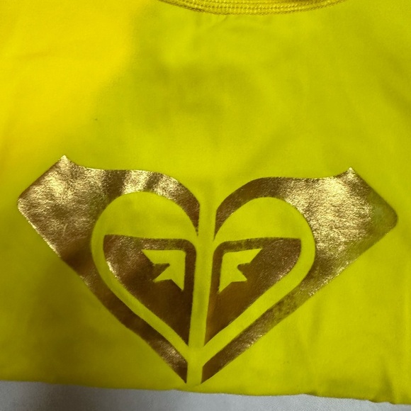 Y2K Era Roxy Rashguard - Picture 8 of 9